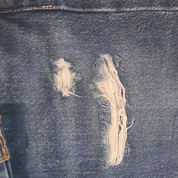 LEVIS 501 JEAN SHORTS - Picture 5 of 10